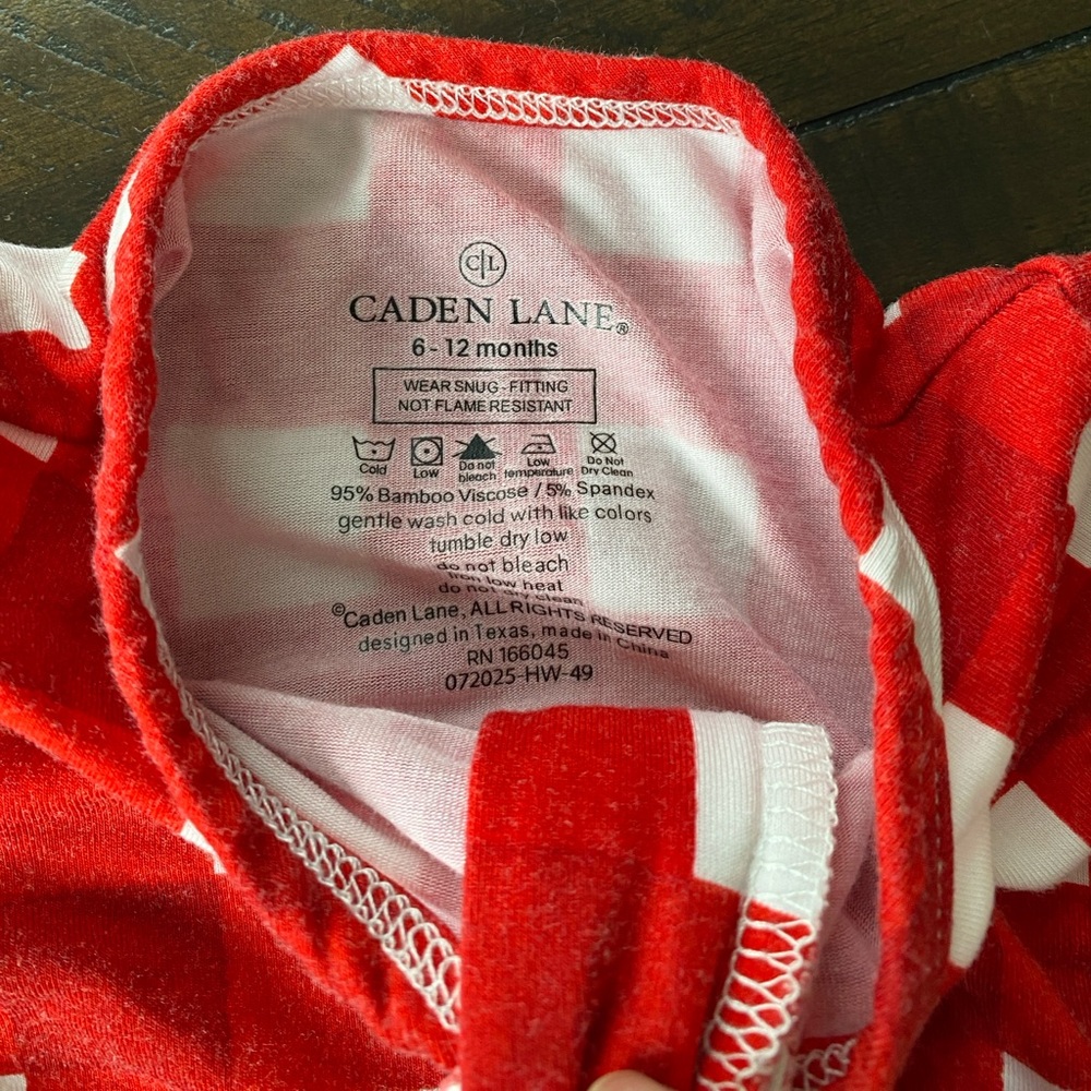 Caden Lane Baby Red Bamboo One Piece Footies Pajama Zip Up 6-12 months - Picture 2 of 3